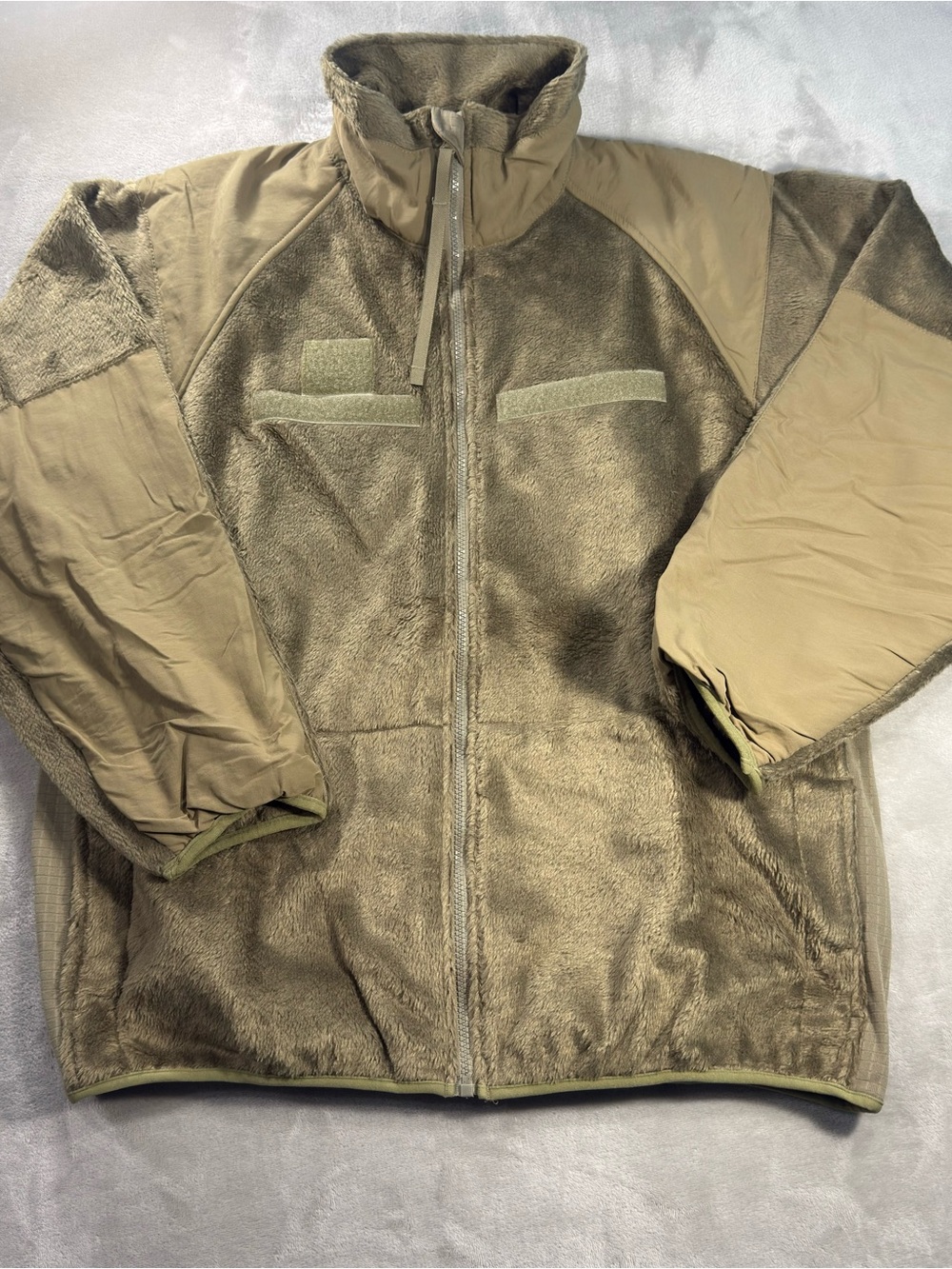 USGI Military Gen lll Polartec 100 Cold Weather Fleece jacket Lined Sz L Coyote